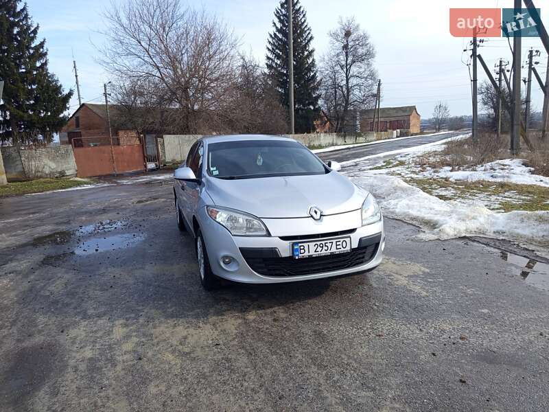 Хэтчбек Renault Megane 2010 в Зенькове фото 5 Хэтчбек Renault Megane 2010 в Зенькове
