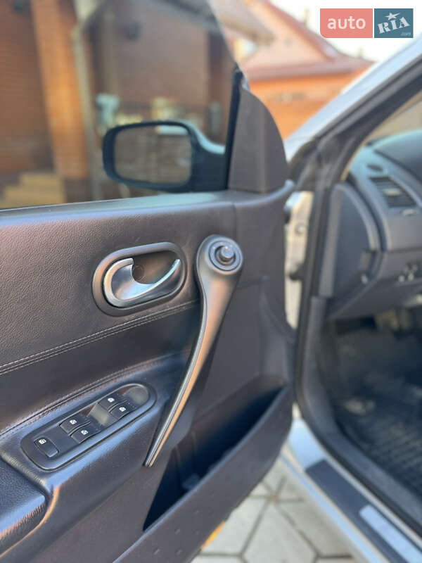 Кабріолет Renault Megane 2005 в Рівному фото 14 Кабріолет Renault Megane 2005 в Рівному