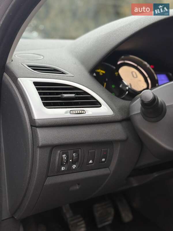 Хетчбек Renault Megane 2013 в Самборі