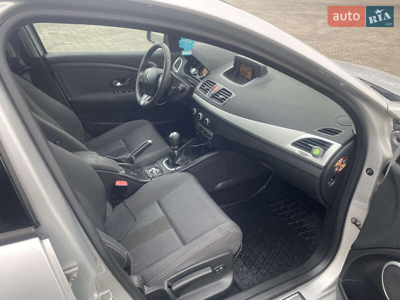 Универсал Renault Megane 2010 в Мукачево фото 5 Универсал Renault Megane 2010 в Мукачево