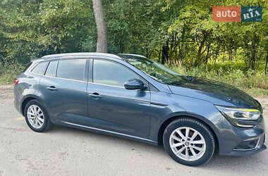 Хэтчбек Renault Megane 2016 в Нововолынске