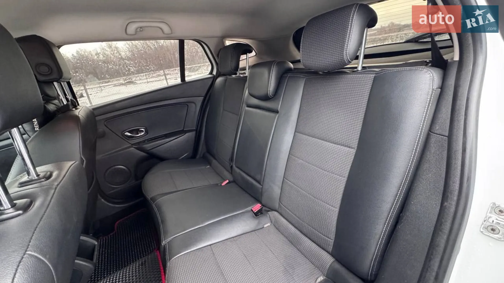 2012 Renault Megane - мініатюра 22