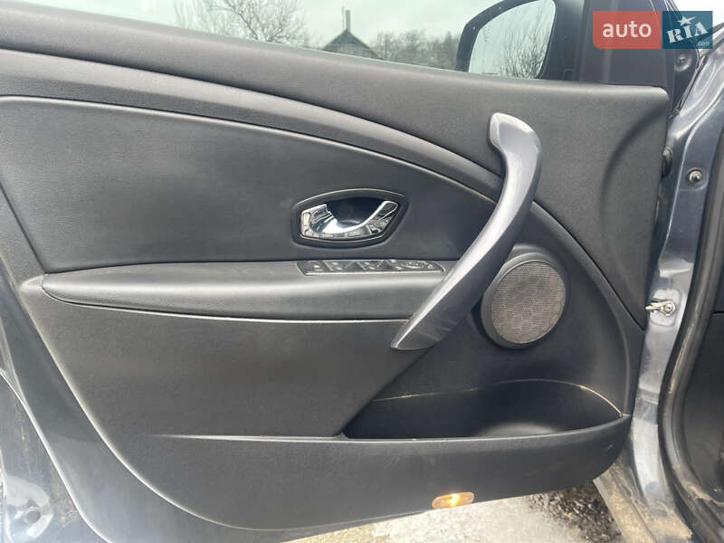 Хэтчбек Renault Megane 2015 в Кропивницком