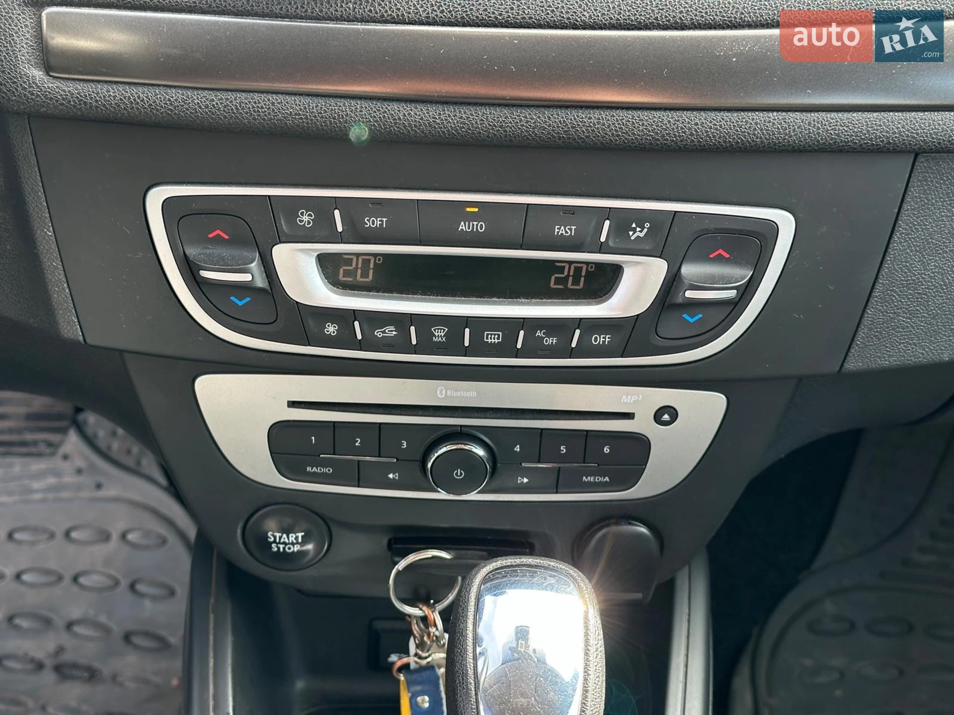 2014 Renault Megane - мініатюра 14