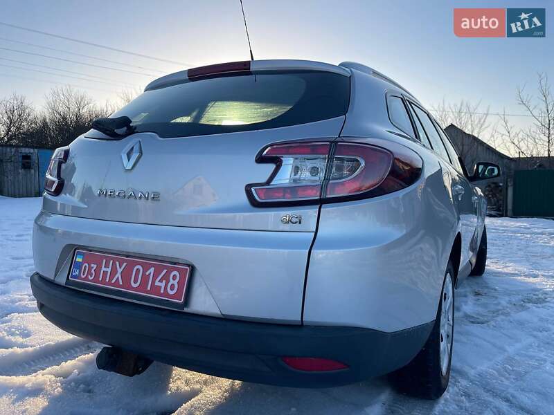 Универсал Renault Megane 2010 в Ракитном фото 10 Универсал Renault Megane 2010 в Ракитном