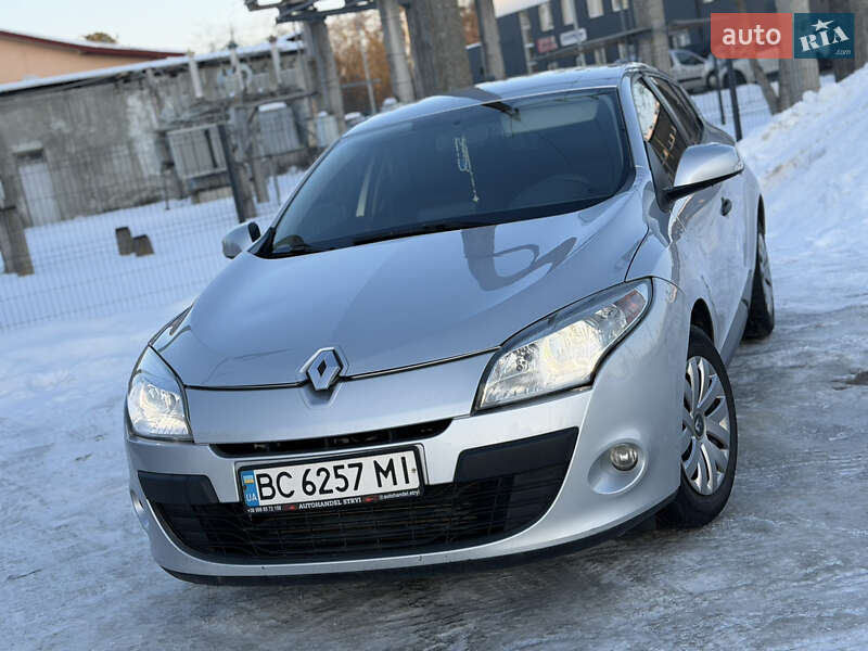 Хэтчбек Renault Megane 2011 в Стрые
