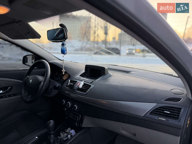 Хэтчбек Renault Megane 2011 в Стрые