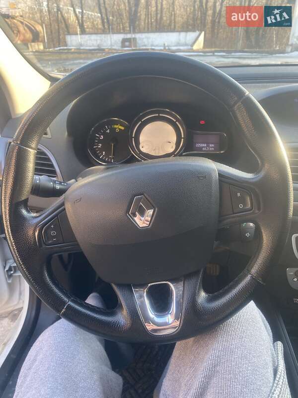 Універсал Renault Megane 2013 в Косові