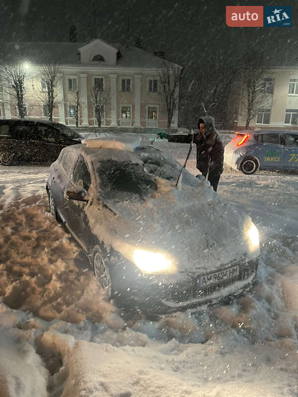 Хэтчбек Renault Megane 2008 в Киеве фото 3 Хэтчбек Renault Megane 2008 в Киеве