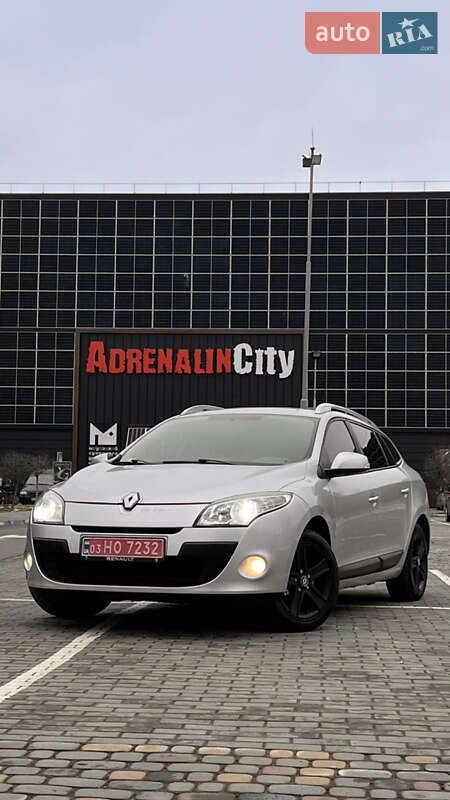 Универсал Renault Megane 2011 в Демидовке