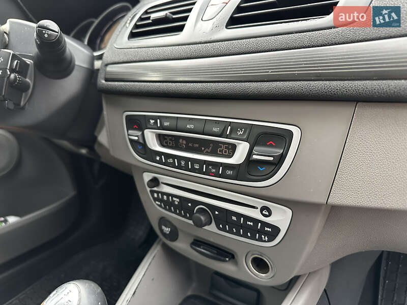 Универсал Renault Megane 2010 в Желтых Водах фото 20 Универсал Renault Megane 2010 в Желтых Водах