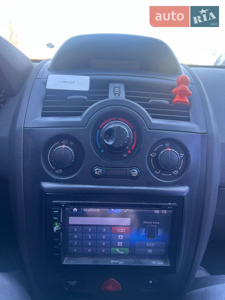 Седан Renault Megane 2006 в Киеве фото 7 Седан Renault Megane 2006 в Киеве