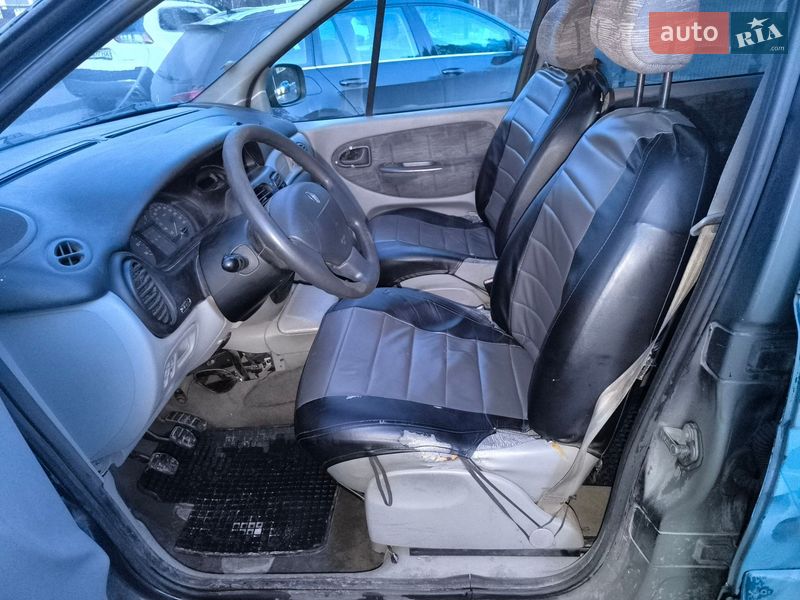 Минивэн Renault Megane 2000 в Ирпене