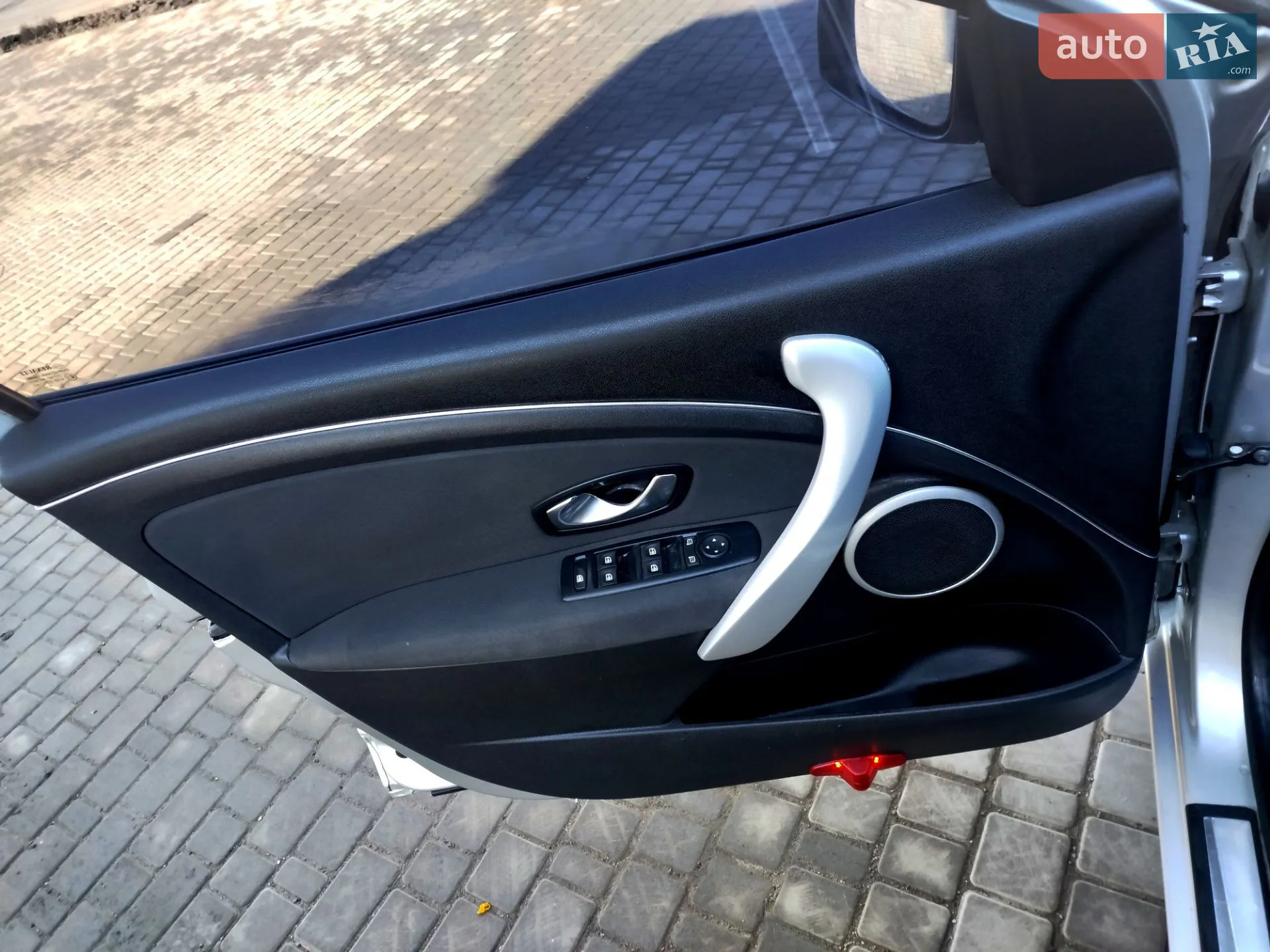 2011 Renault Megane - мініатюра 47