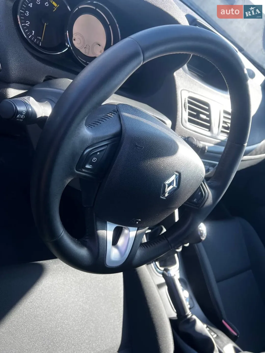 2012 Renault Megane - мініатюра 15