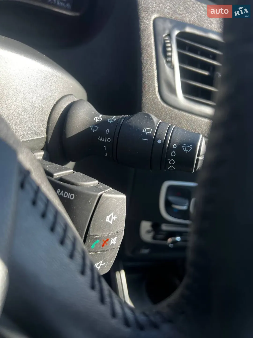 2012 Renault Megane - мініатюра 24