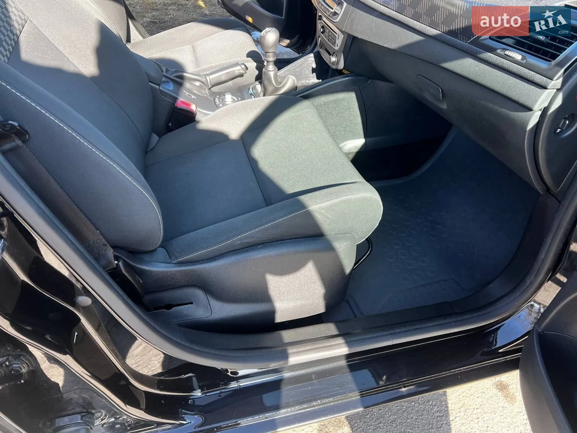 2012 Renault Megane - мініатюра 38