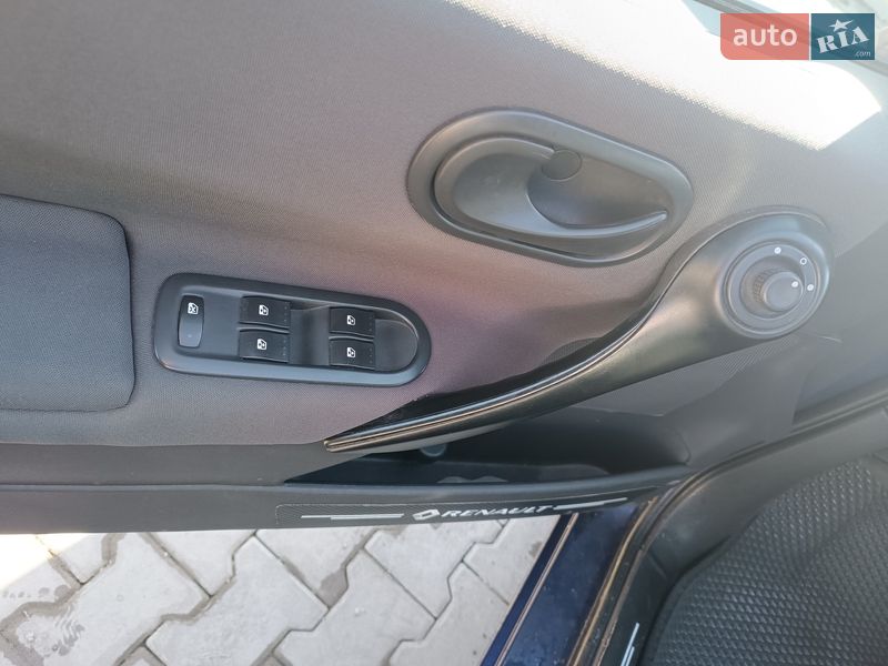 Универсал Renault Megane 2004 в Золочеве