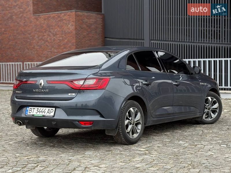 Седан Renault Megane 2018 в Дніпрі