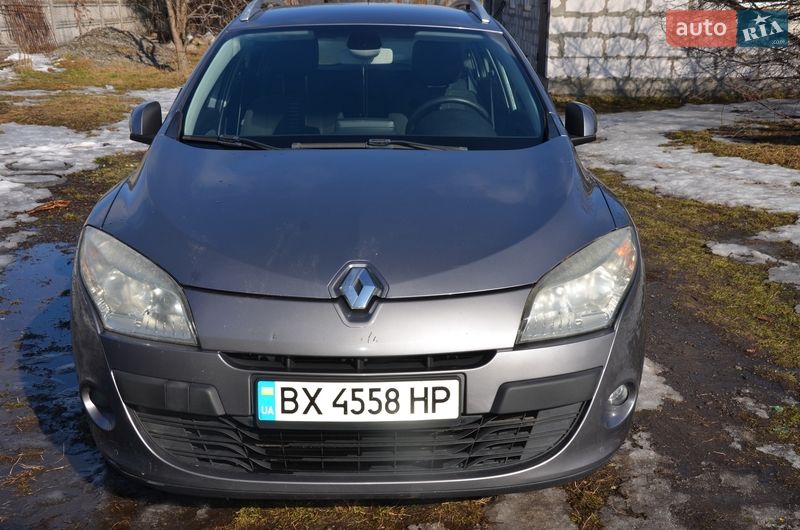 Универсал Renault Megane 2010 в Староконстантинове