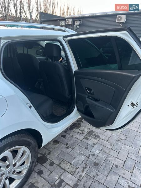 Универсал Renault Megane 2015 в Кривом Роге фото 23 Универсал Renault Megane 2015 в Кривом Роге