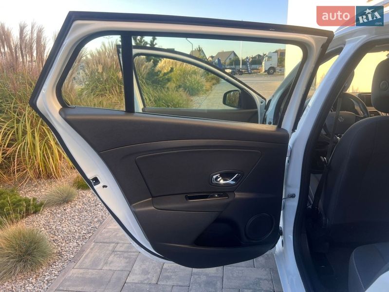 Универсал Renault Megane 2015 в Луцке фото 16 Универсал Renault Megane 2015 в Луцке