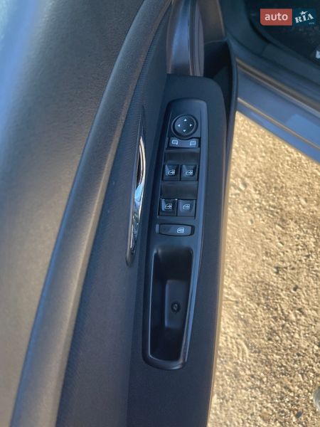 Хэтчбек Renault Megane 2015 в Черновцах