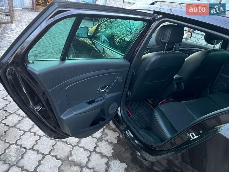 Универсал Renault Megane 2013 в Магдалиновке