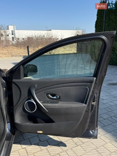 Универсал Renault Megane 2011 в Стрые фото 32 Универсал Renault Megane 2011 в Стрые