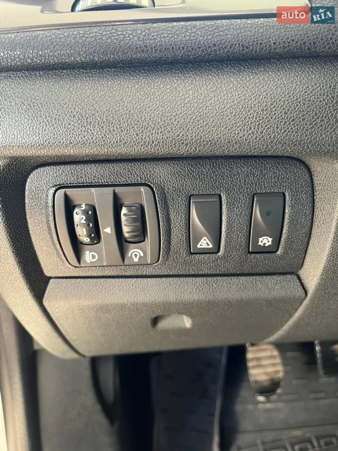 2012 Renault Megane - мініатюра 37