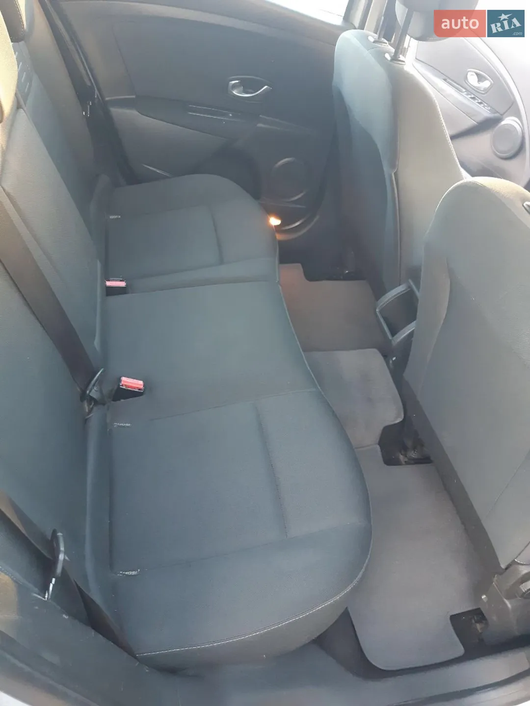 2010 Renault Megane - мініатюра 31