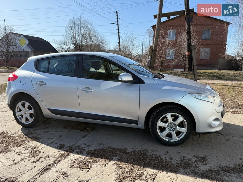 Хэтчбек Renault Megane 2011 в Киеве