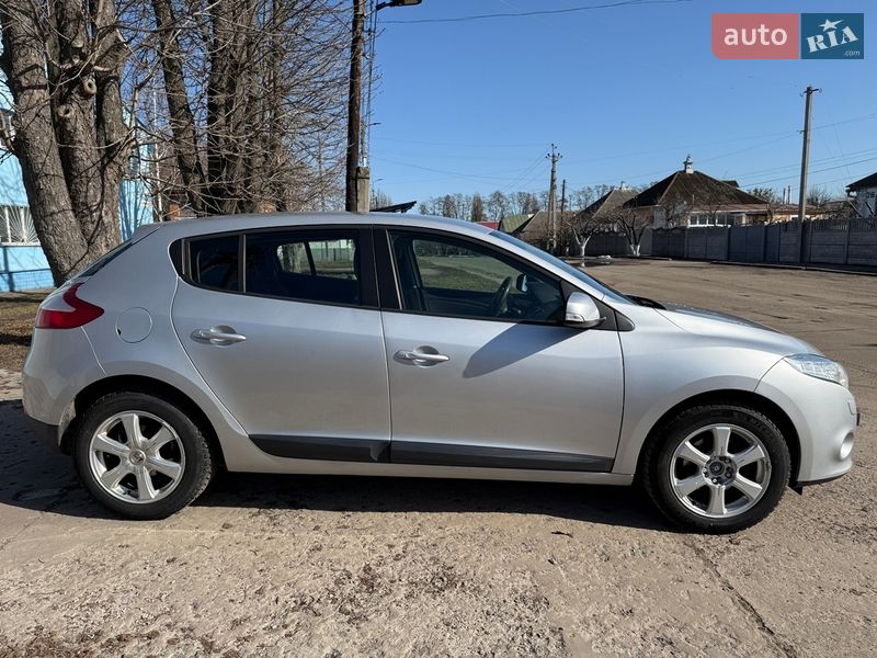 Хэтчбек Renault Megane 2011 в Киеве