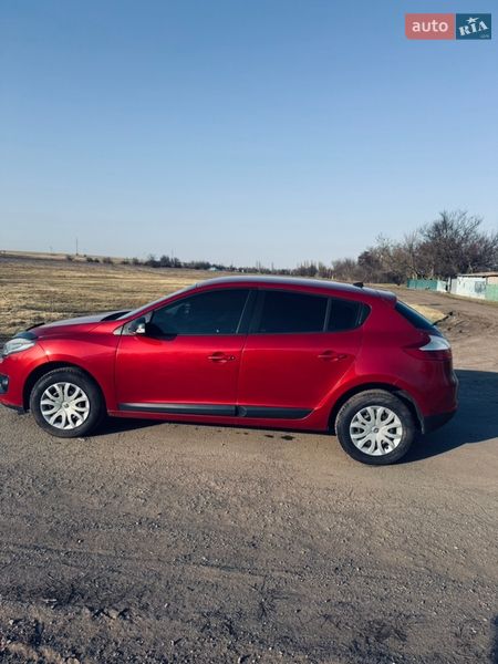 Хэтчбек Renault Megane 2014 в Устиновке