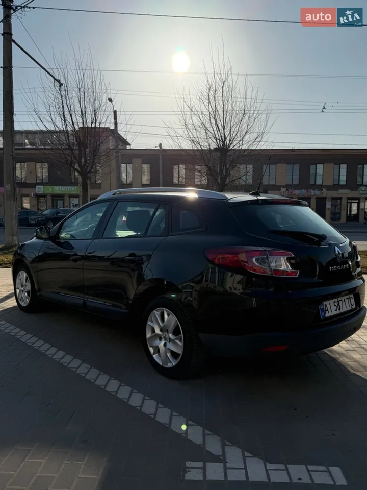 2011 Renault Megane - мініатюра 25