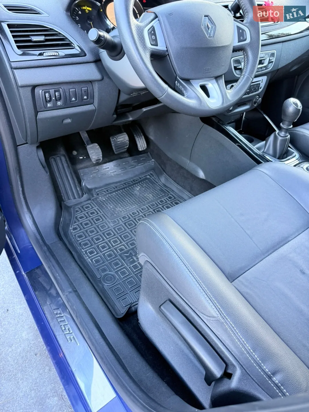 2012 Renault Megane - мініатюра 10