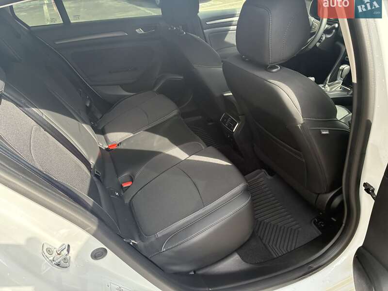 Универсал Renault Megane 2021 в Киеве фото 59 Универсал Renault Megane 2021 в Киеве