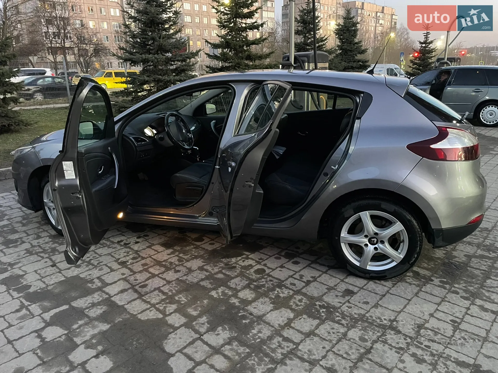 2015 Renault Megane - мініатюра 10