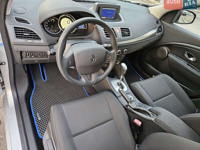 Хэтчбек Renault Megane 2010 в Днепре