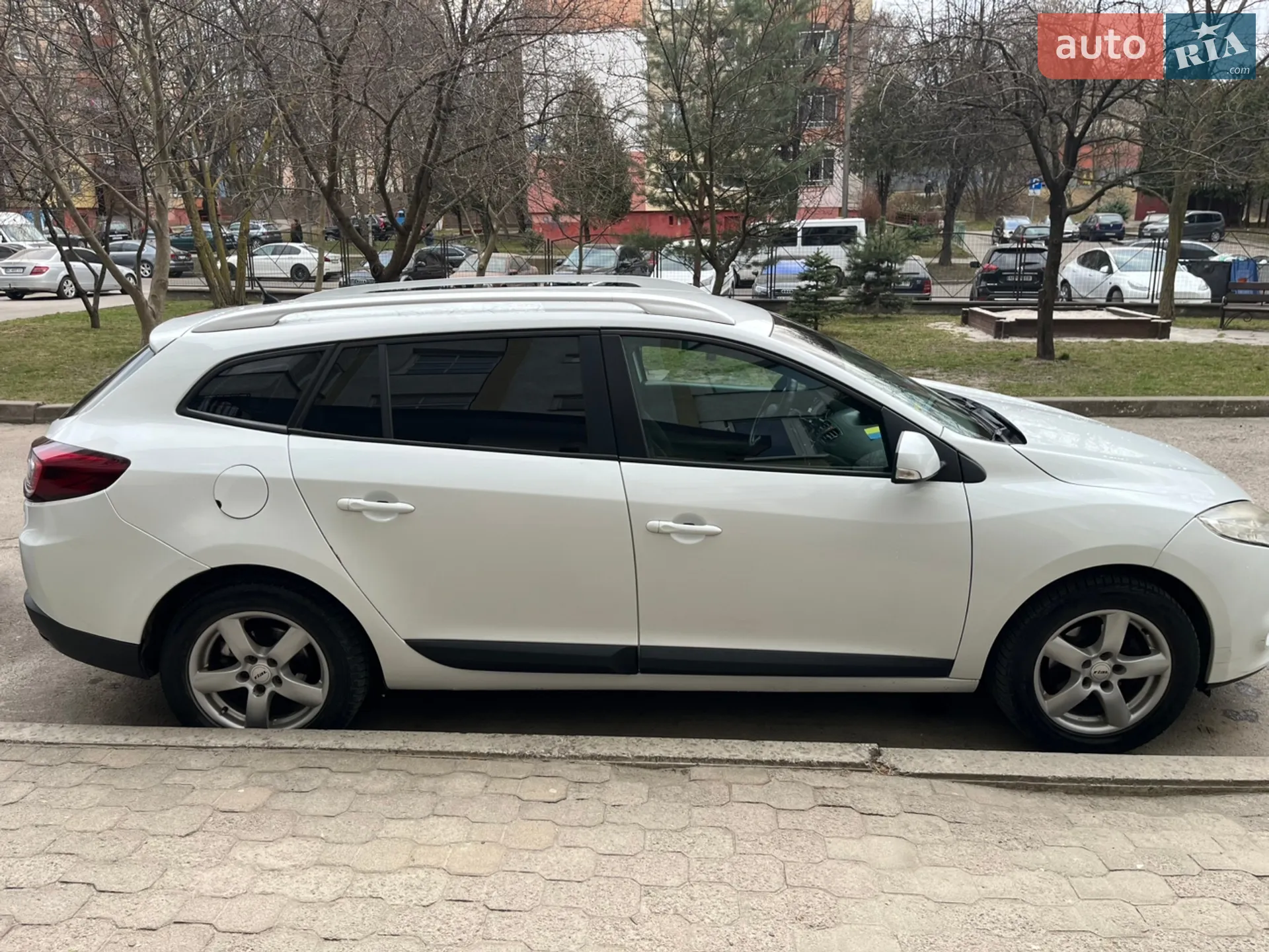 2010 Renault Megane - мініатюра 7