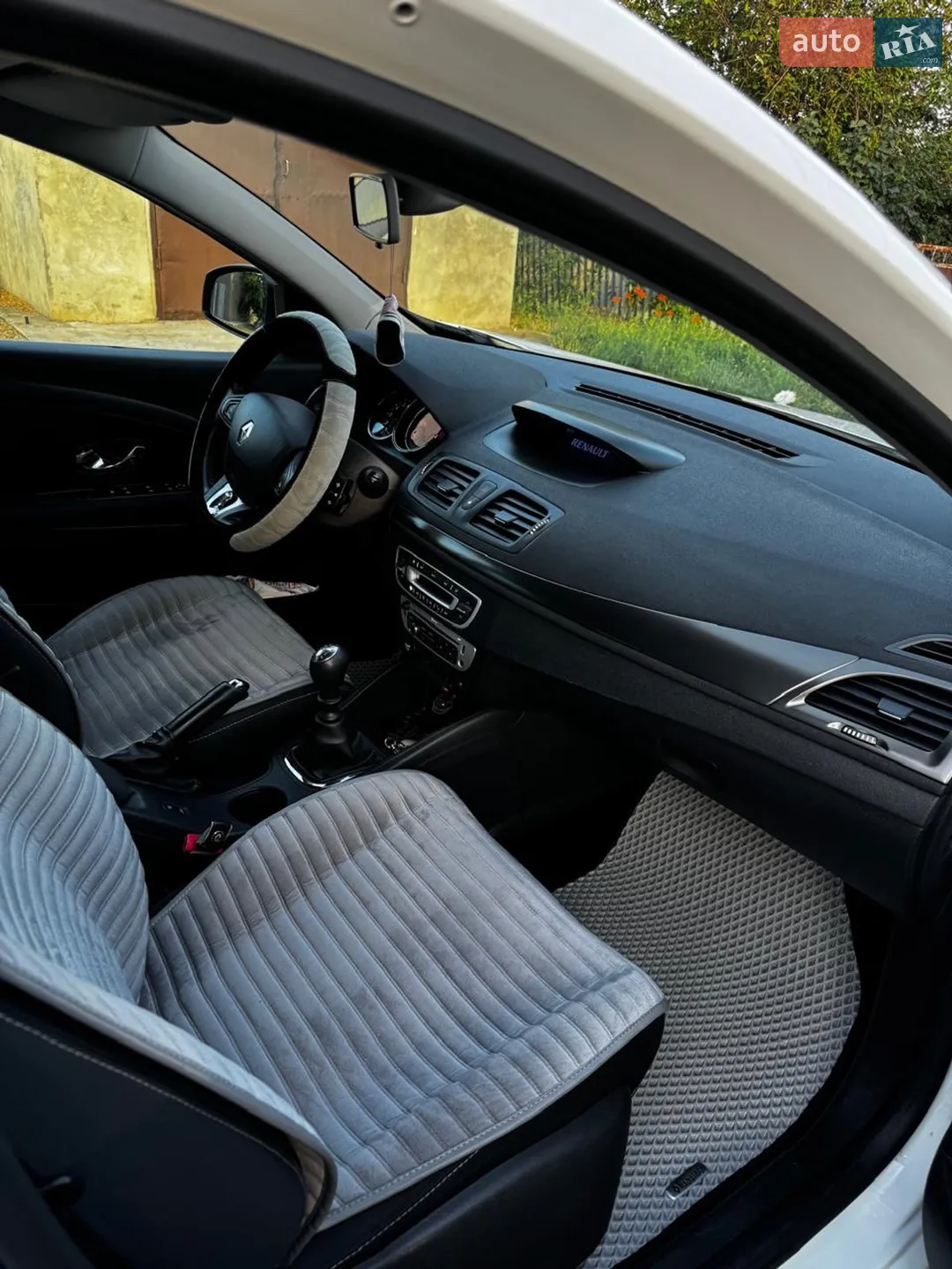 2013 Renault Megane - мініатюра 8