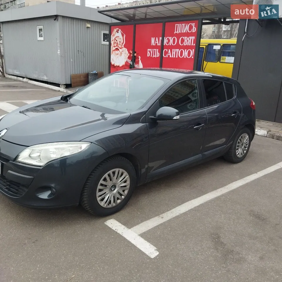 2010 Renault Megane - мініатюра 26