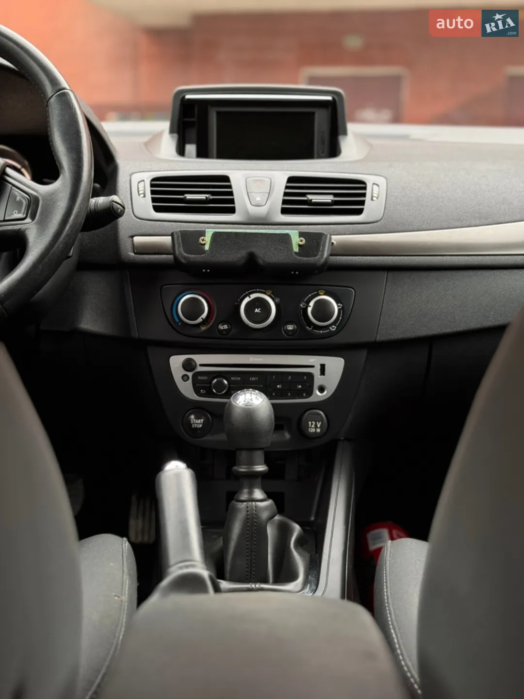 2013 Renault Megane - мініатюра 27