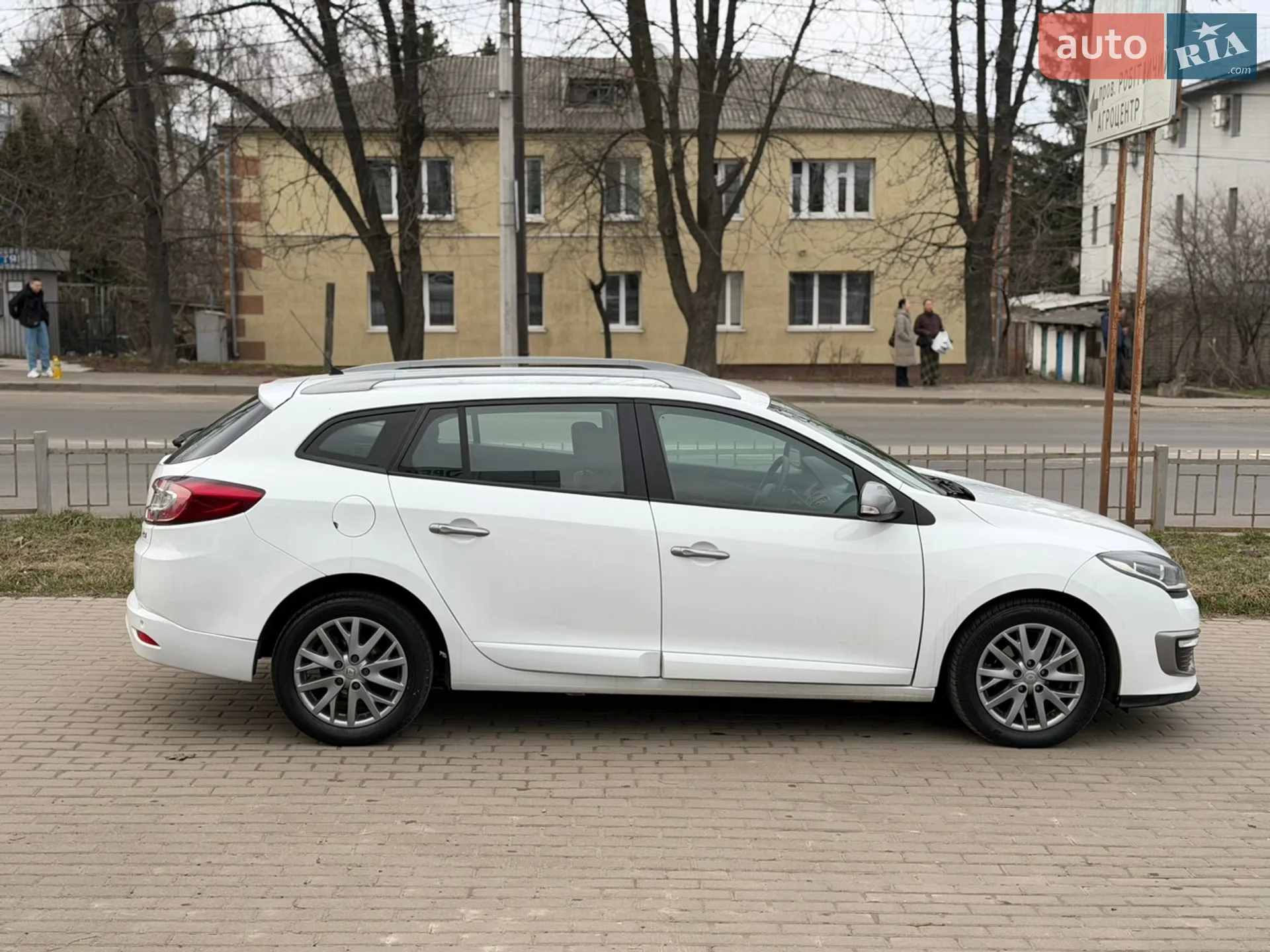 2014 Renault Megane - мініатюра 8