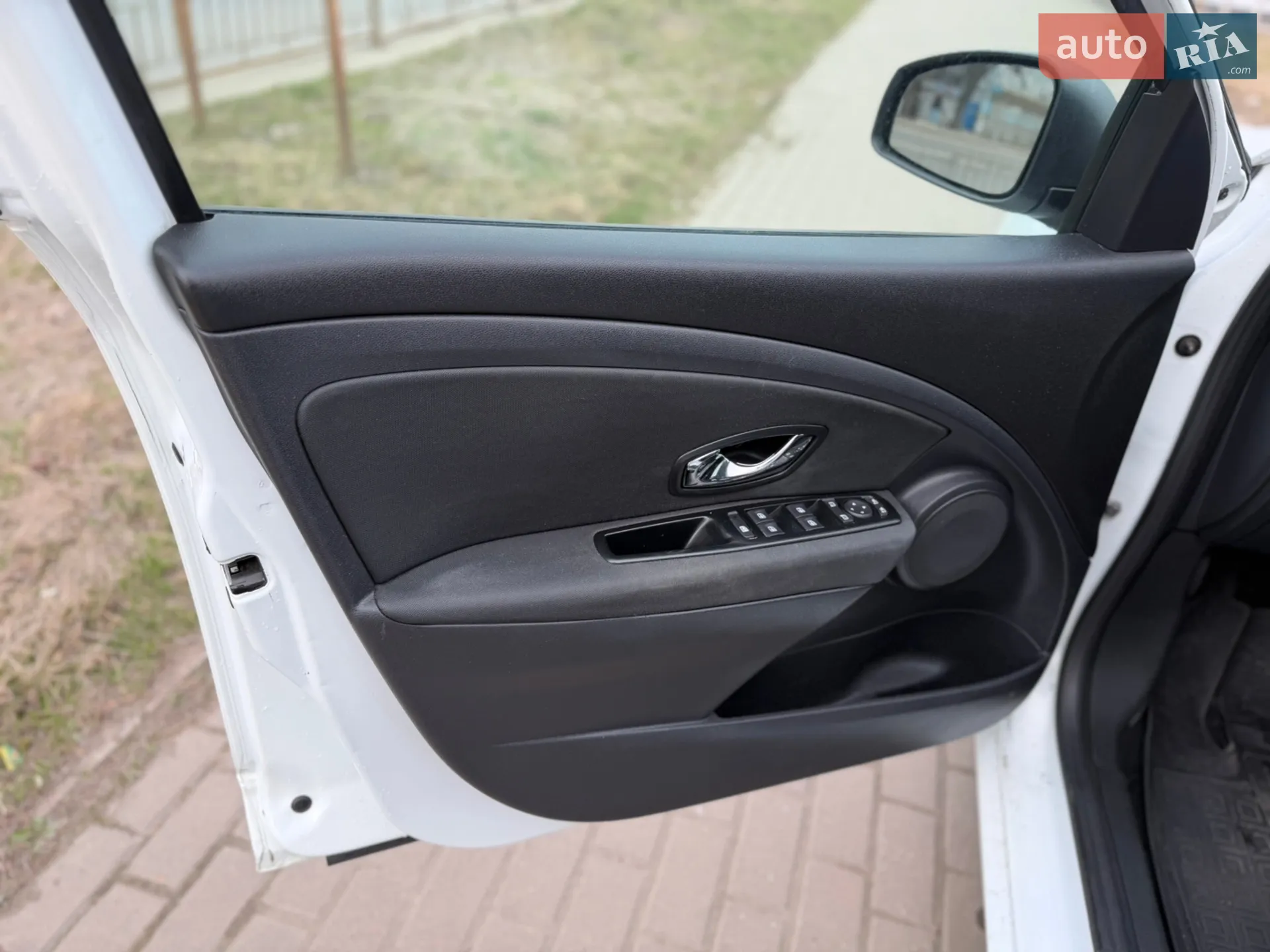 2014 Renault Megane - мініатюра 22