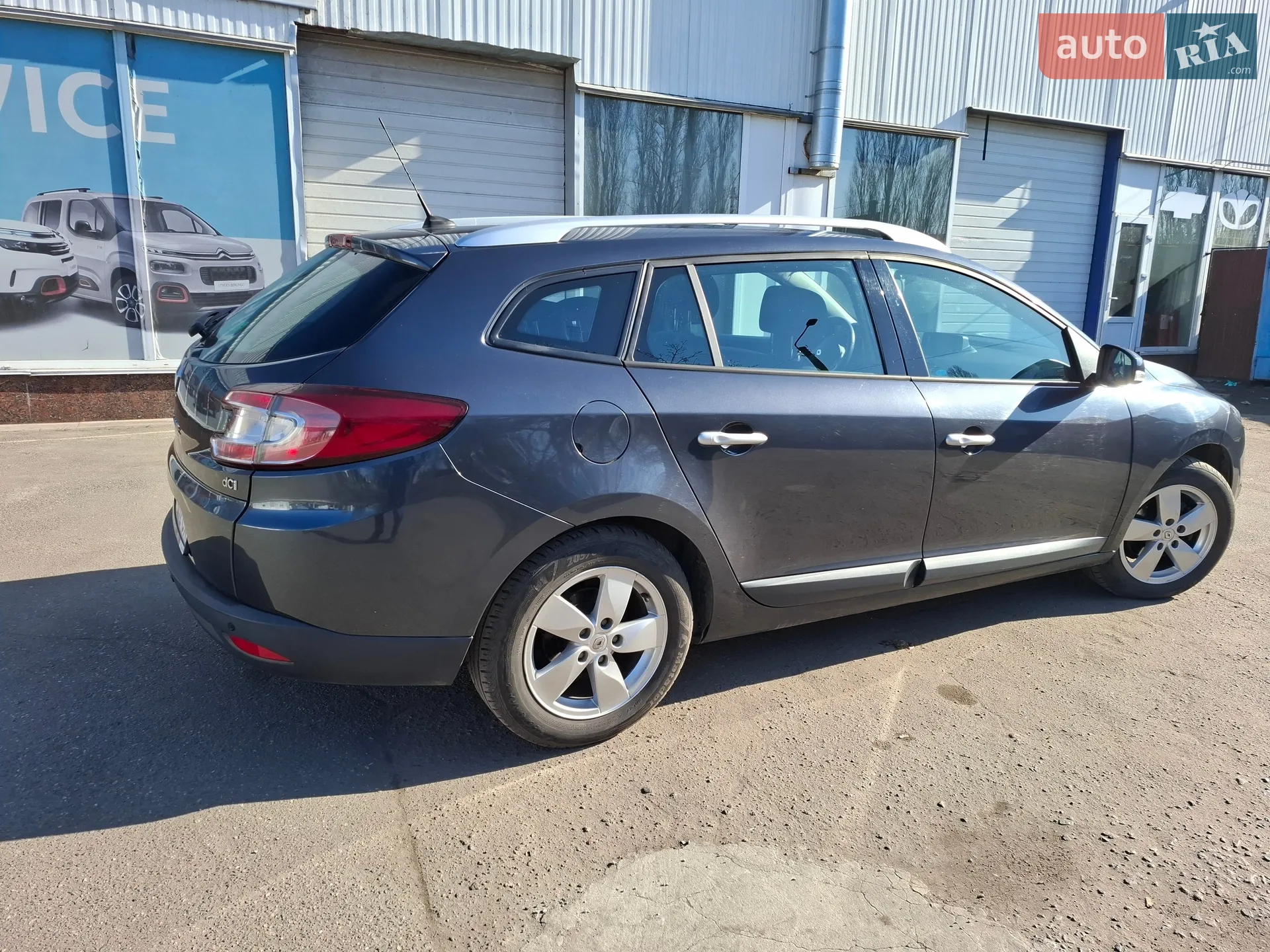 2011 Renault Megane - мініатюра 21