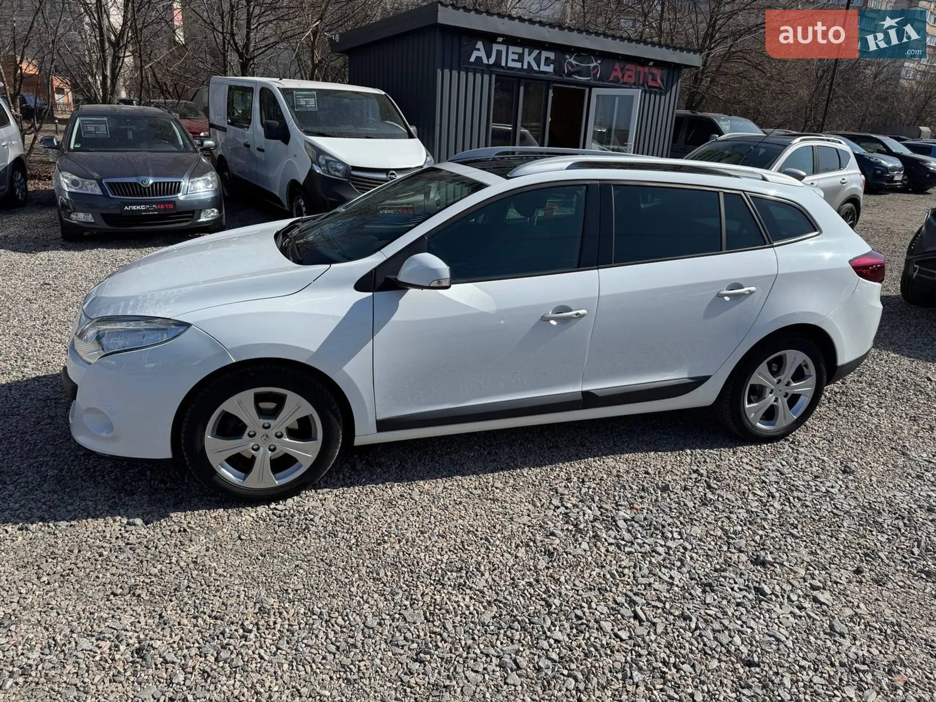 2011 Renault Megane - мініатюра 11