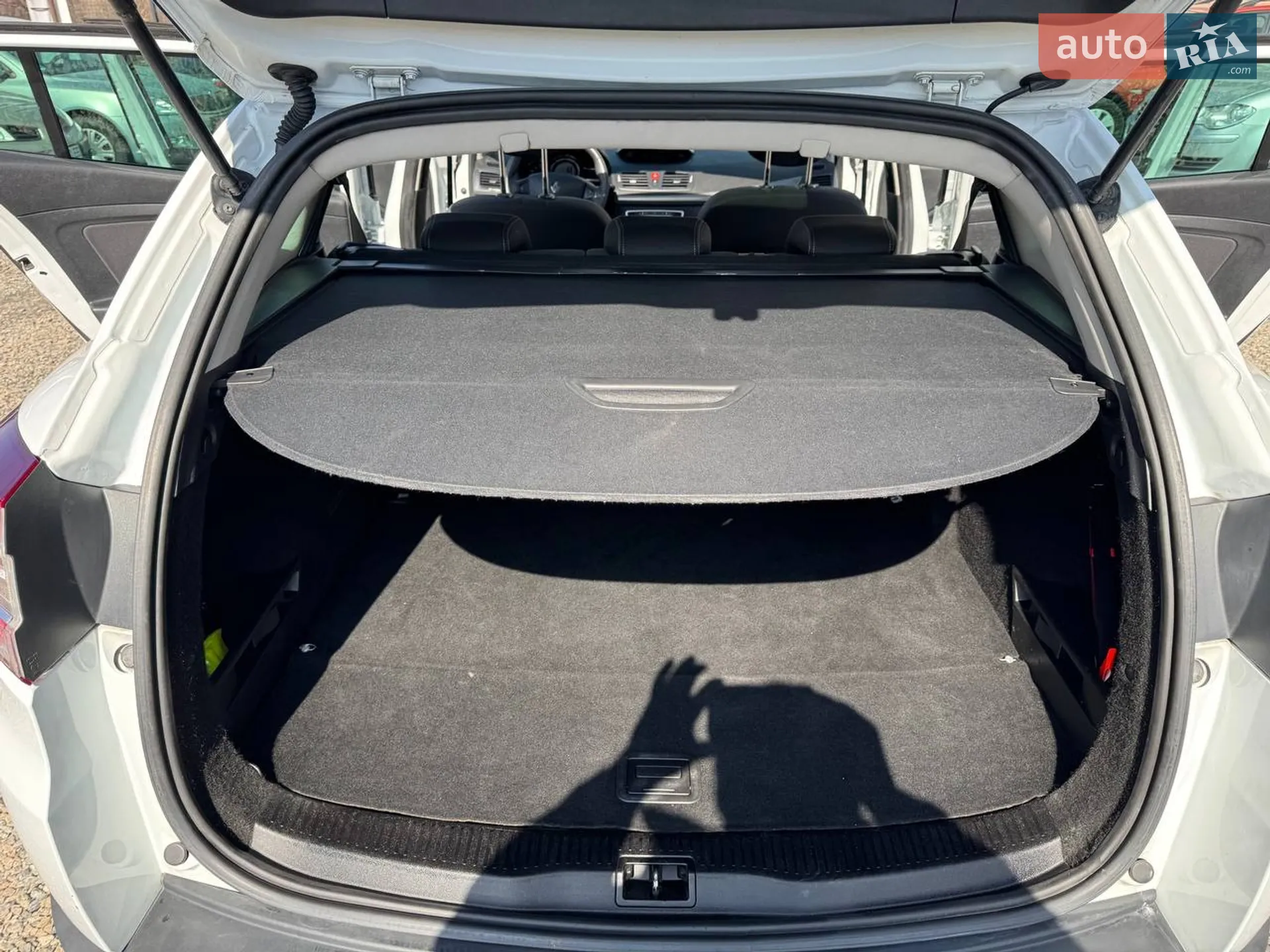 2011 Renault Megane - мініатюра 37