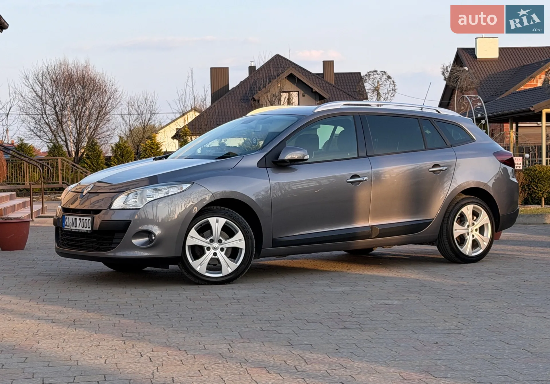 2010 Renault Megane - мініатюра 4