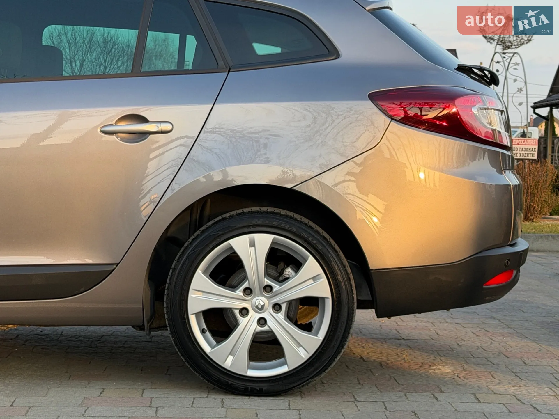 2010 Renault Megane - мініатюра 14